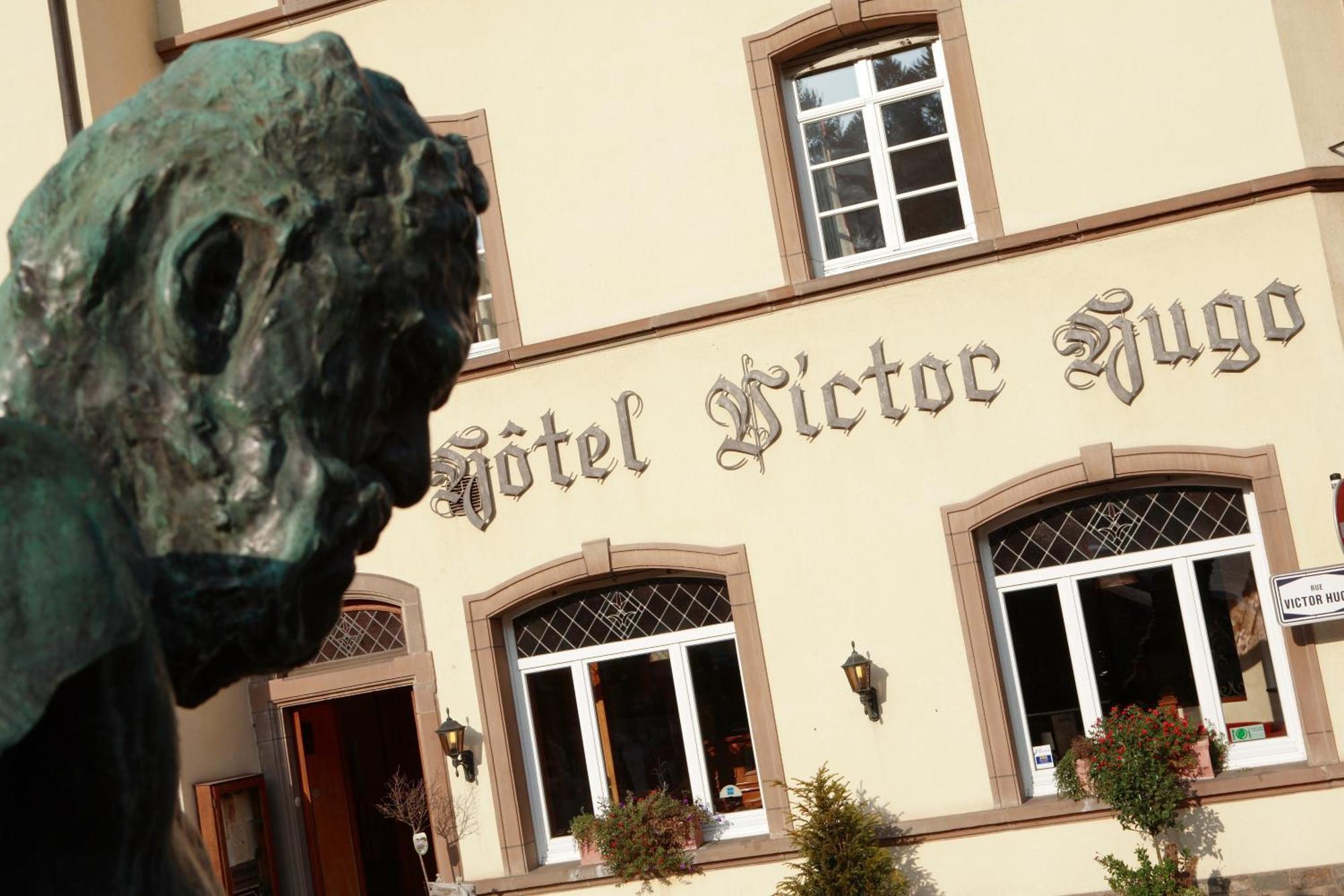 Hôtel - Restaurant " Victor Hugo" Vianden Exterior foto